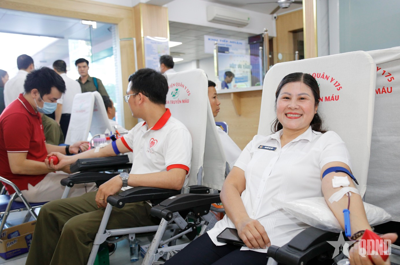 Binh đoàn 20: Nối vòng tay tình nguyện - hiến giọt máu yêu thương